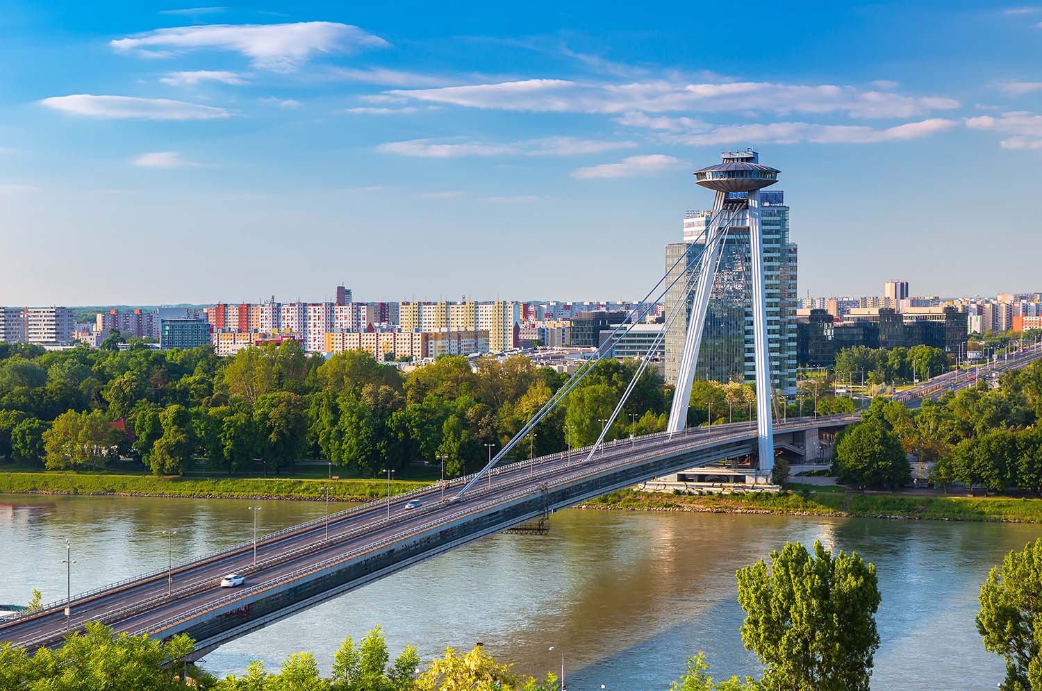 Visiter Bratislava - Pont Ovni