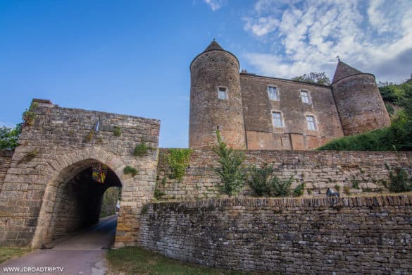 Randonnée en Saône-et-Loire - Château de Brancion