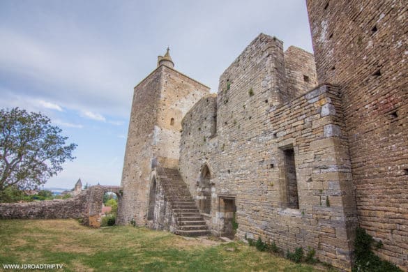 Randonnée en Saône-et-Loire - Château de Brancion