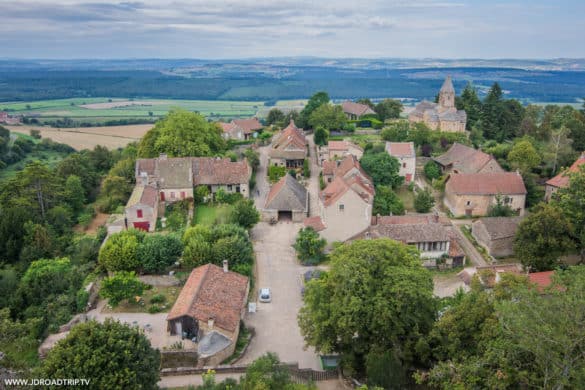 Randonnée en Saône-et-Loire - Village Médiéval Brancion