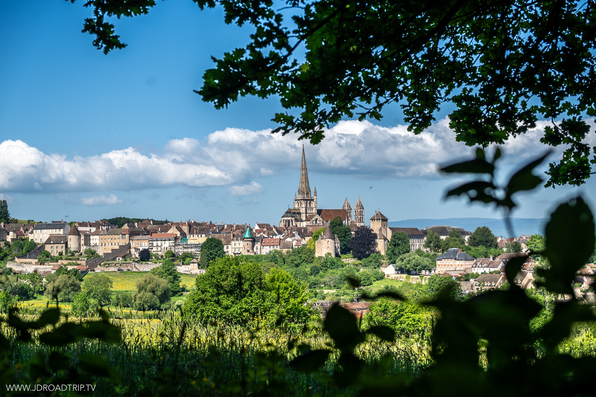 Vue sur la Cathédrale St-Lazare d'Autun